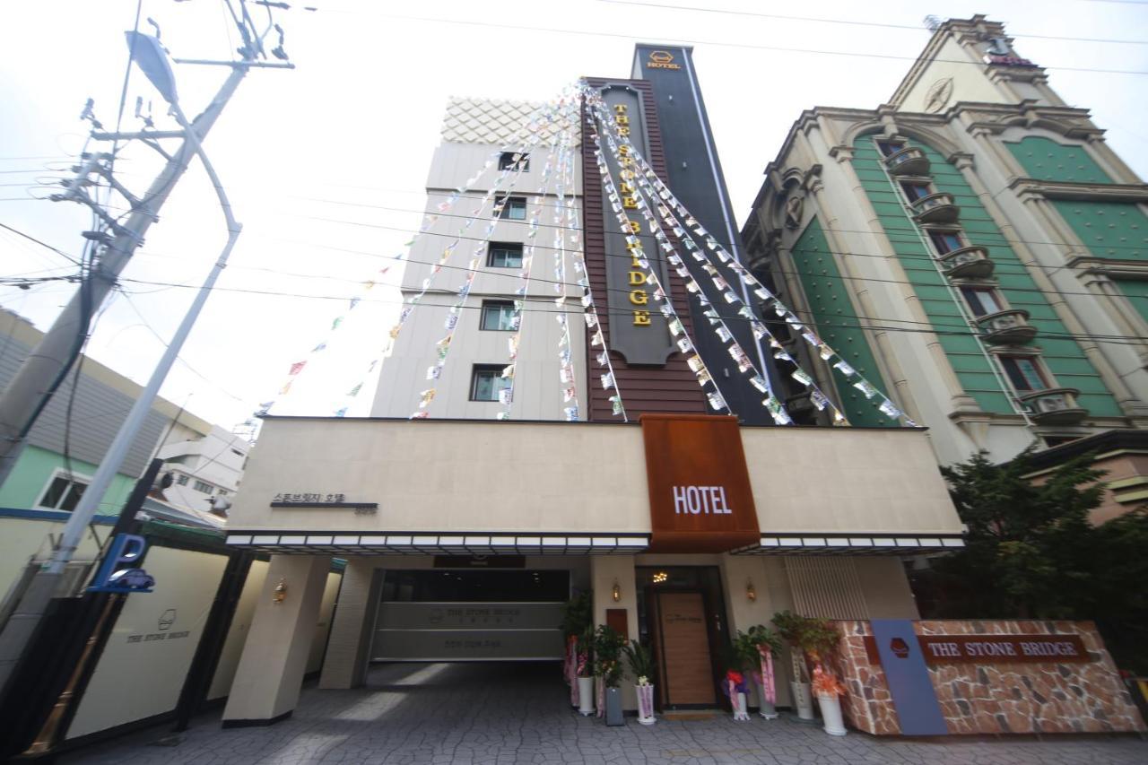 The Stone Bridge Hotel Sasang Pusan Exteriér fotografie